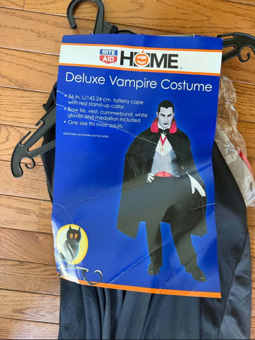 Unisex Adult Black and Red Deluxe Vampire Cape Costume One Size NWT